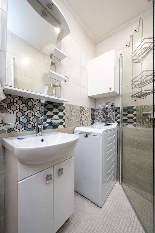 Brand New, Cozy And Quiet 1 Bedroom Apartment, Free Parking Tallinn Bagian luar foto
